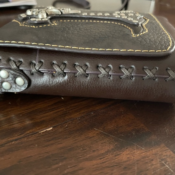 Beautiful handmade one of a kind! Bag itself is in excellent condition! - Picture 15 of 16